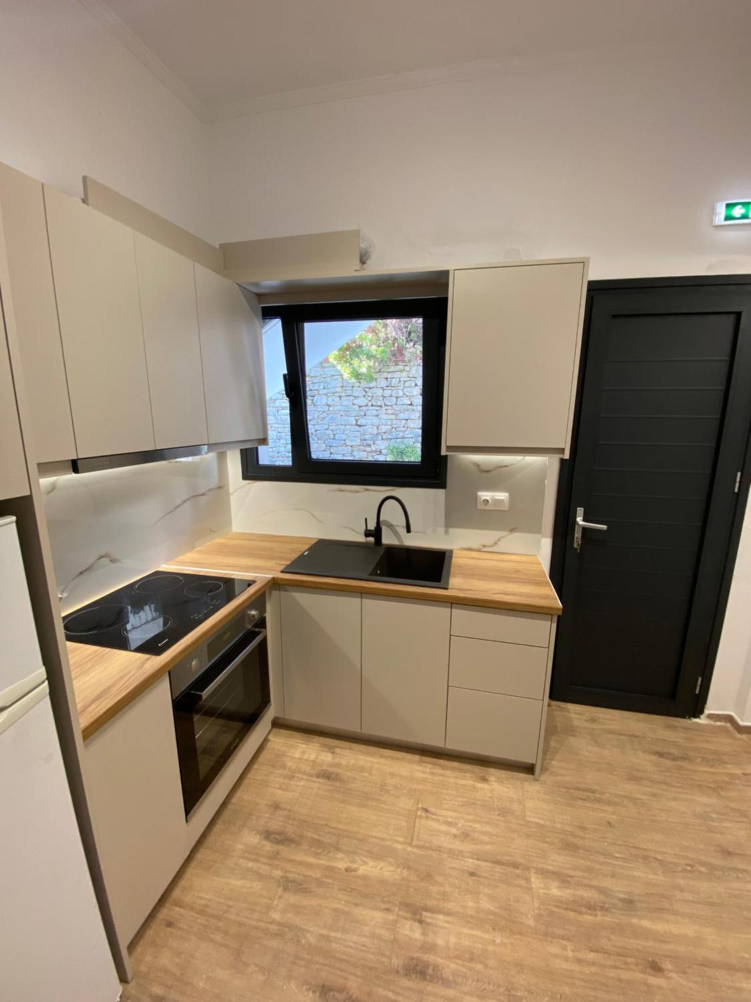 בארבאטי Akrogiali Apartments חדר תמונה